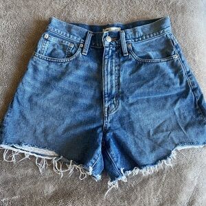 Madewell Mom jean short